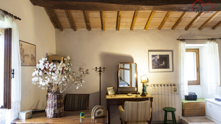 Image No.26-2 Bed Country House for sale