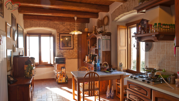 Image No.18-5 Bed Country Property for sale