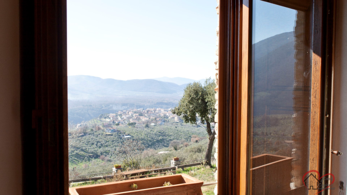 Image No.16-5 Bed Country Property for sale