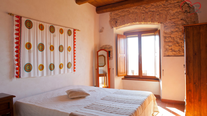 Image No.17-5 Bed Country Property for sale