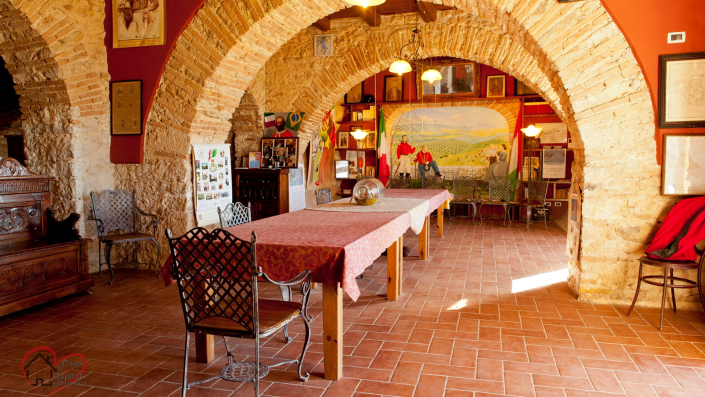 Image No.4-5 Bed Country Property for sale