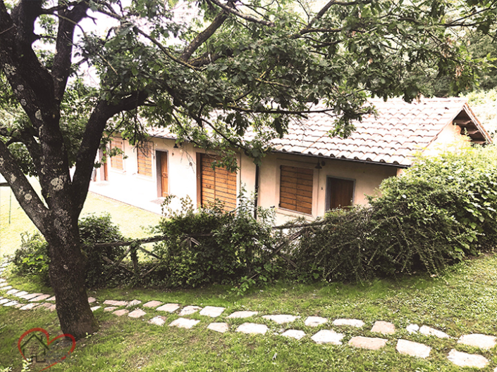 Image No.23-7 Bed Country House for sale