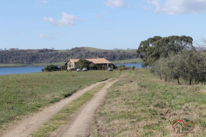 Image No.18-7 Bed Country House for sale