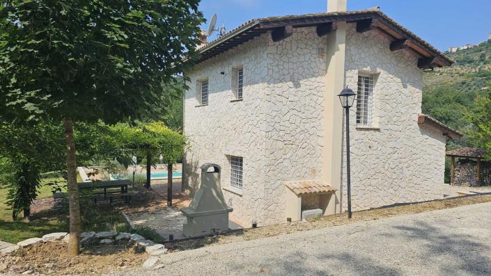 Image No.5-2 Bed House/Villa for sale