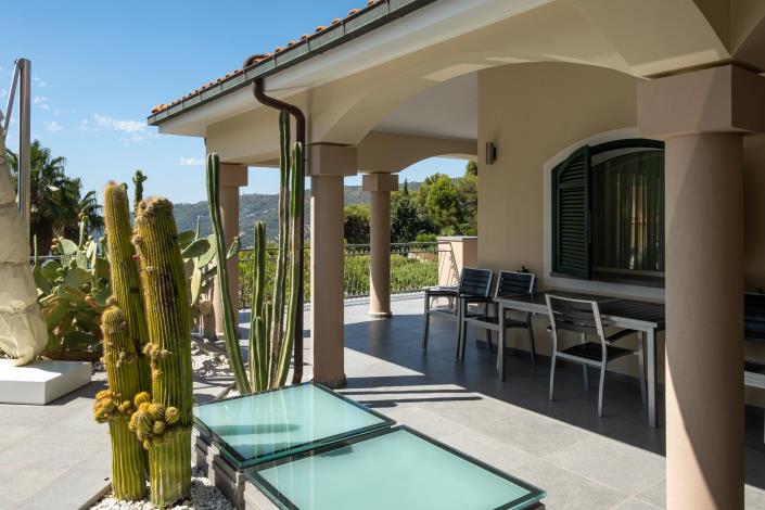 Image No.9-5 Bed House/Villa for sale