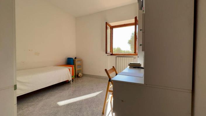 Image No.17-3 Bed Country House for sale