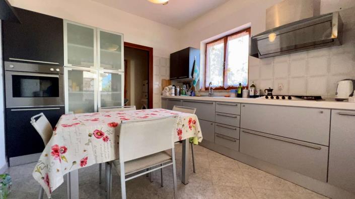 Image No.7-3 Bed Country House for sale