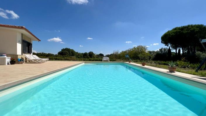 Image No.9-5 Bed House/Villa for sale