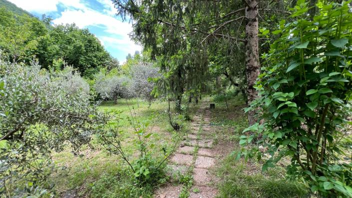 Image No.23-3 Bed Farmhouse for sale