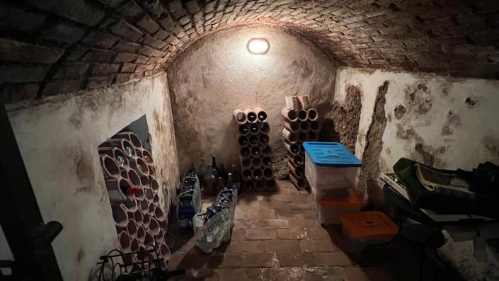 Image No.27-3 Bed Farmhouse for sale