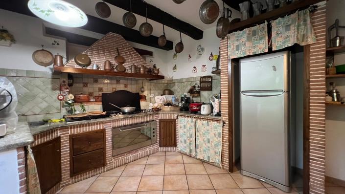 Image No.13-3 Bed Farmhouse for sale