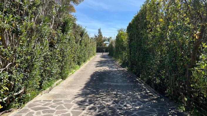 Image No.27-6 Bed House for sale