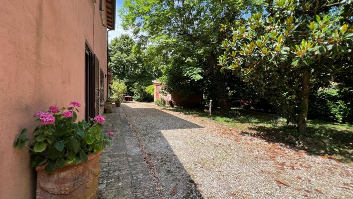 Image No.13-3 Bed Country House for sale