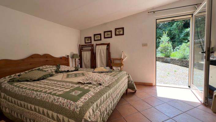 Image No.12-3 Bed Country House for sale