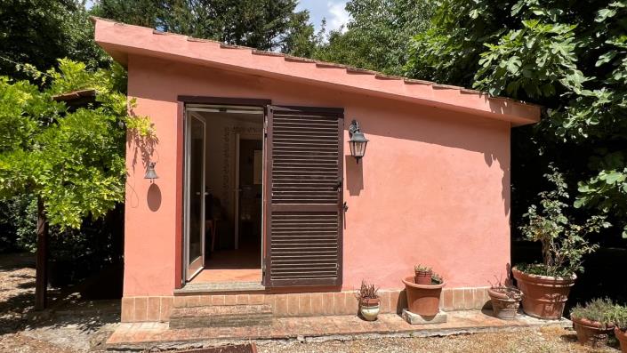 Image No.11-3 Bed Country House for sale