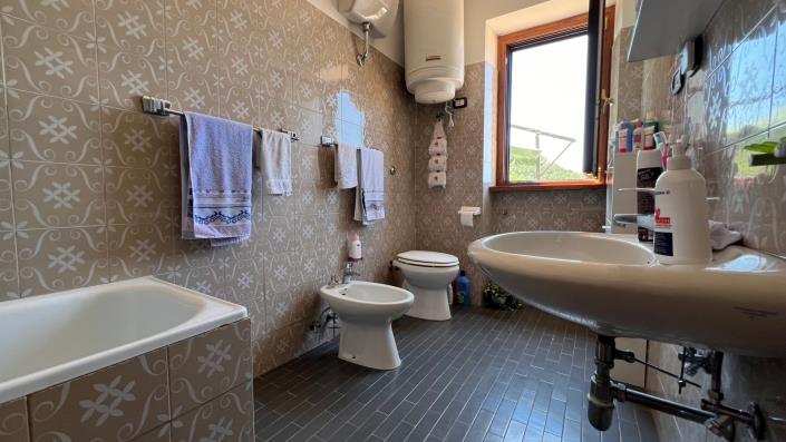 Image No.15-Appartement de 4 chambres à vendre à Rieti