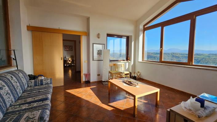 Image No.8-3 Bed Country House for sale