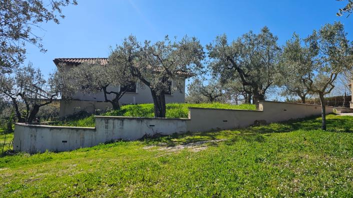 Image No.8-4 Bed Country House for sale