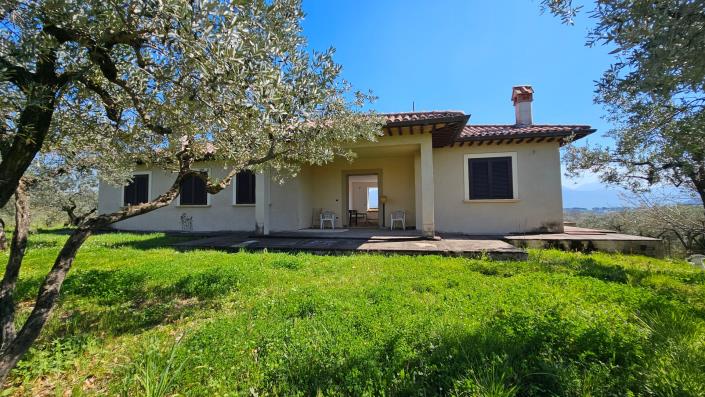 Image No.1-4 Bed Country House for sale