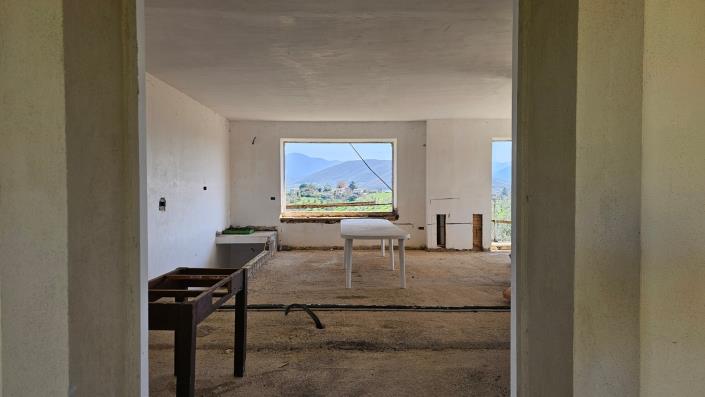 Image No.11-4 Bed Country House for sale