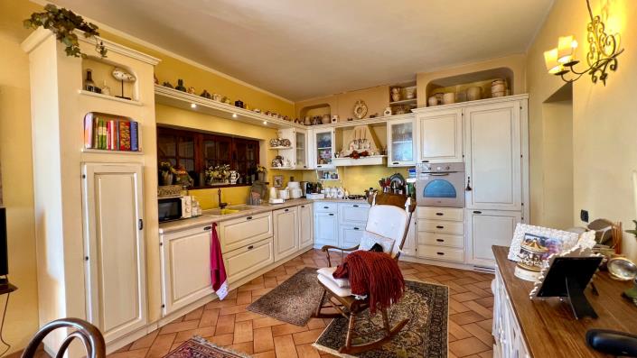 Image No.16-Villa de 6 chambres à vendre à Ronciglione