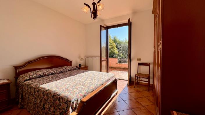 Image No.17-Maison de campagne de 4 chambres à vendre à Capranica