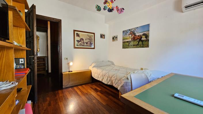 Image No.21-5 Bed Villa for sale