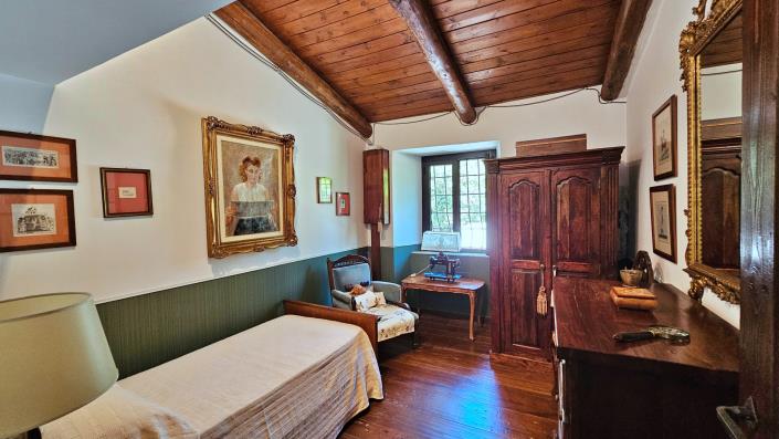 Image No.21-5 Bed Country Property for sale