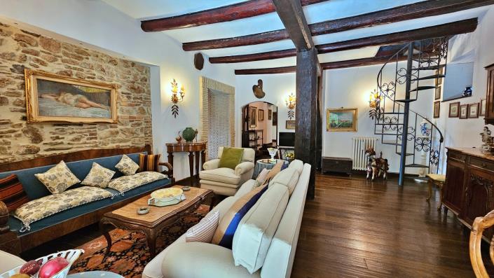 Image No.7-5 Bed Country Property for sale