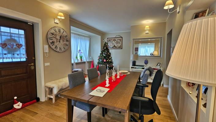 Image No.11-6 Bed Semi-Detached for sale