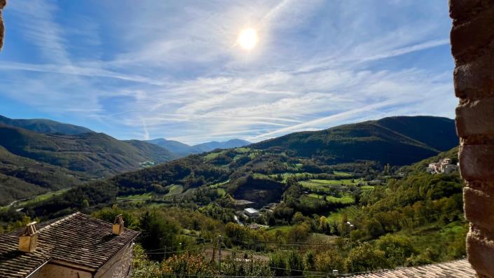 Image No.5-Propriété de pays de 11 chambres à vendre à Sellano