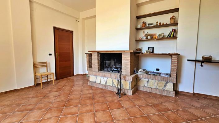 Image No.19-5 Bed Country Property for sale