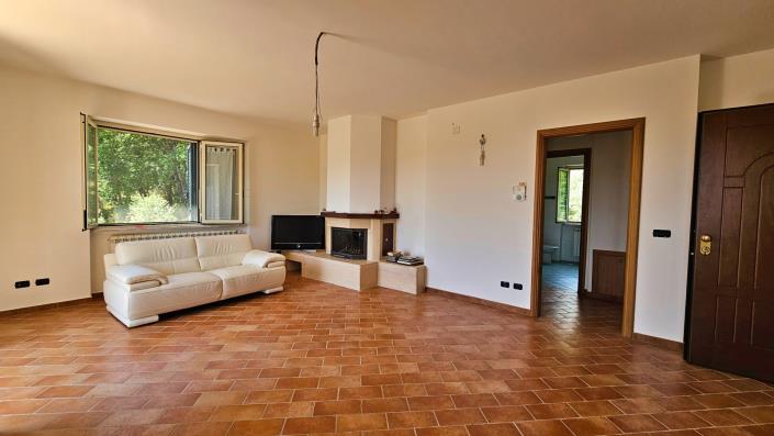 Image No.28-5 Bed Country Property for sale