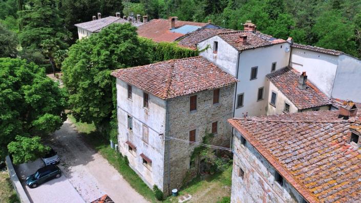 Image No.25-Chalet for sale