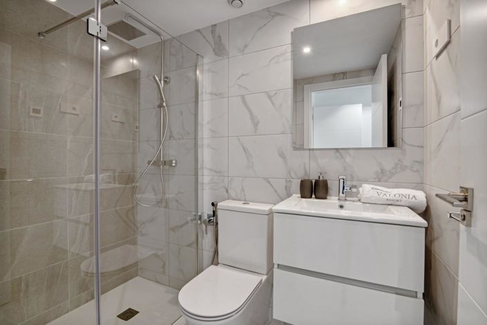 Image No.24-3 Bed Apartment for sale