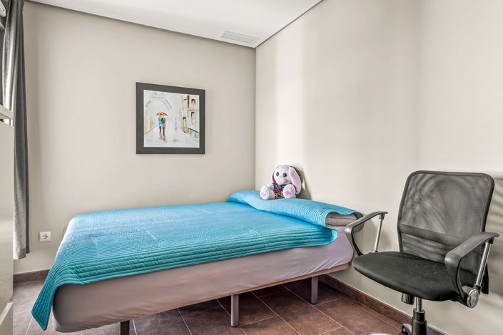 Image No.17-4 Bed Apartment for sale