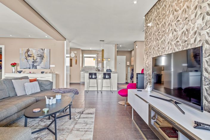 Image No.4-4 Bed Apartment for sale