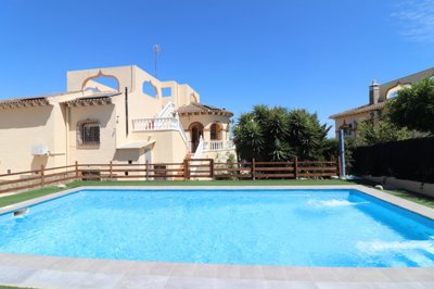 Villa de 5 chambres à vendre à Algorfa
