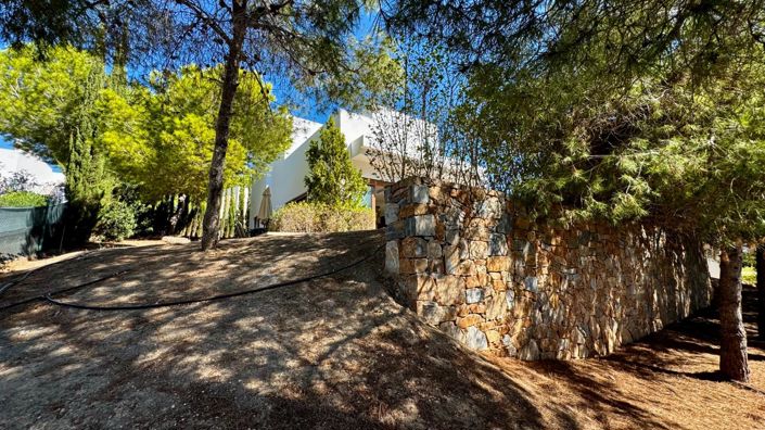 Image No.5-3 Bed Villa for sale