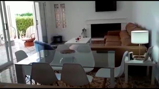 Image No.7-Villa de 4 chambres à vendre à Torrevieja