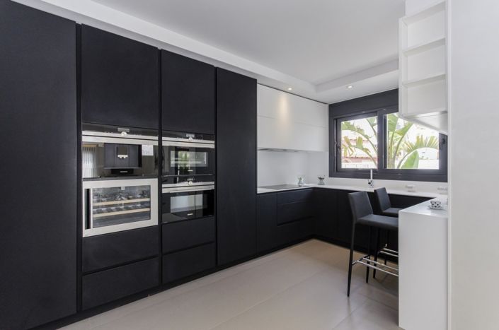 Image No.42-3 Bed Villa for sale