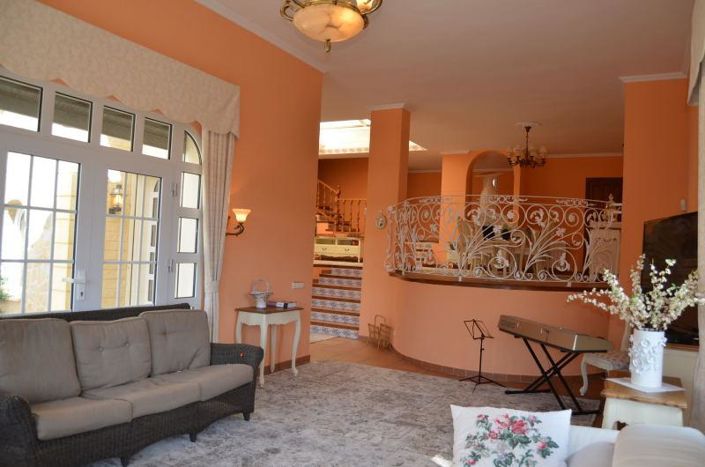 Image No.4-4 Bed Villa for sale