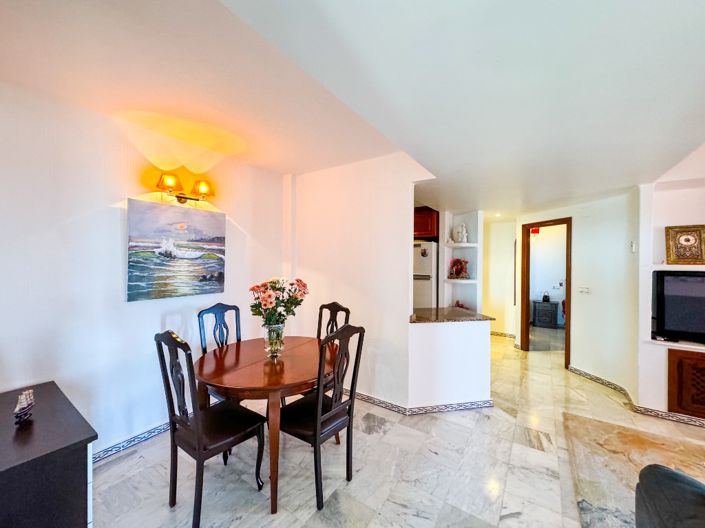 Image No.21-3 Bed Apartment for sale