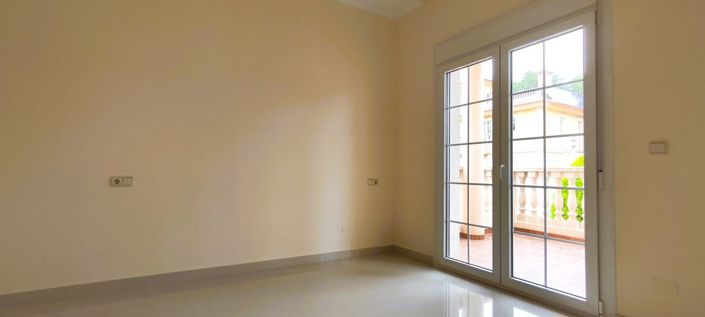 Image No.12-Villa de 4 chambres à vendre à Cabo Roig