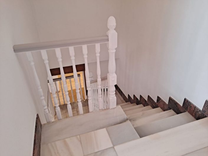 Image No.30-5 Bed Villa for sale