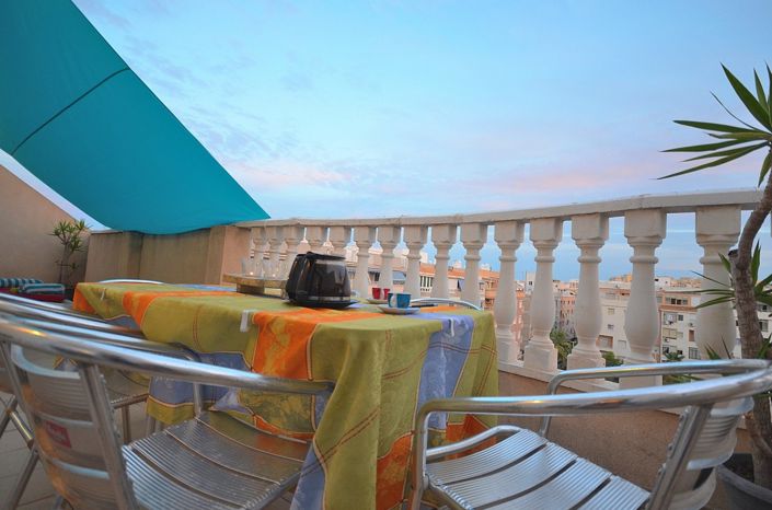 Image No.26-3 Bed Apartment for sale