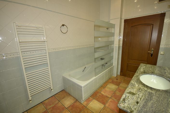 Image No.25-Villa de 6 chambres à vendre à La Matanza