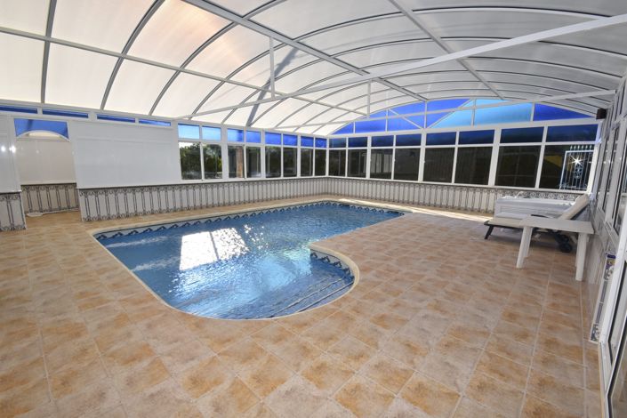 Image No.5-Villa de 6 chambres à vendre à La Matanza