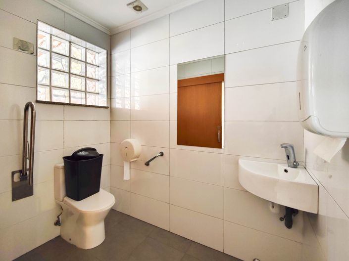 Image No.15-6 Bed Apartment for sale