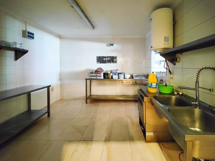 Image No.17-6 Bed Apartment for sale